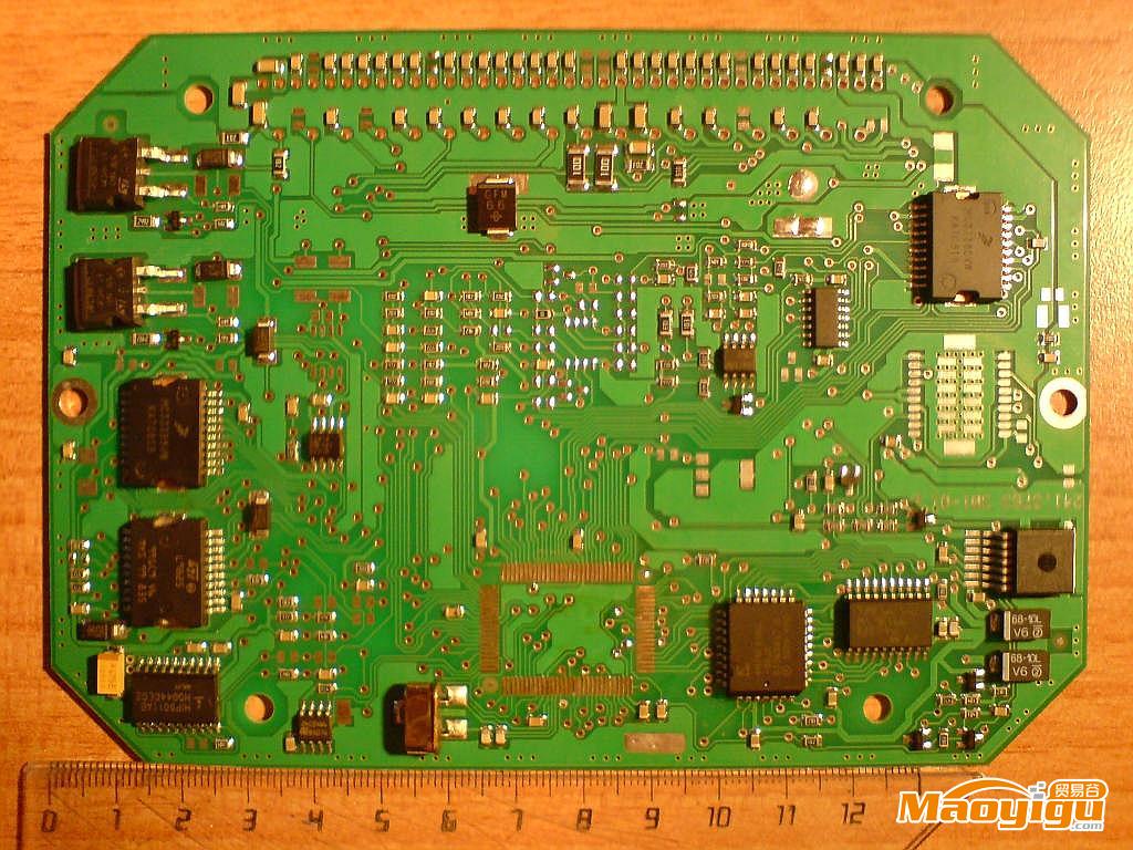 供應(yīng)PCB抄板價格特優(yōu)一次成功