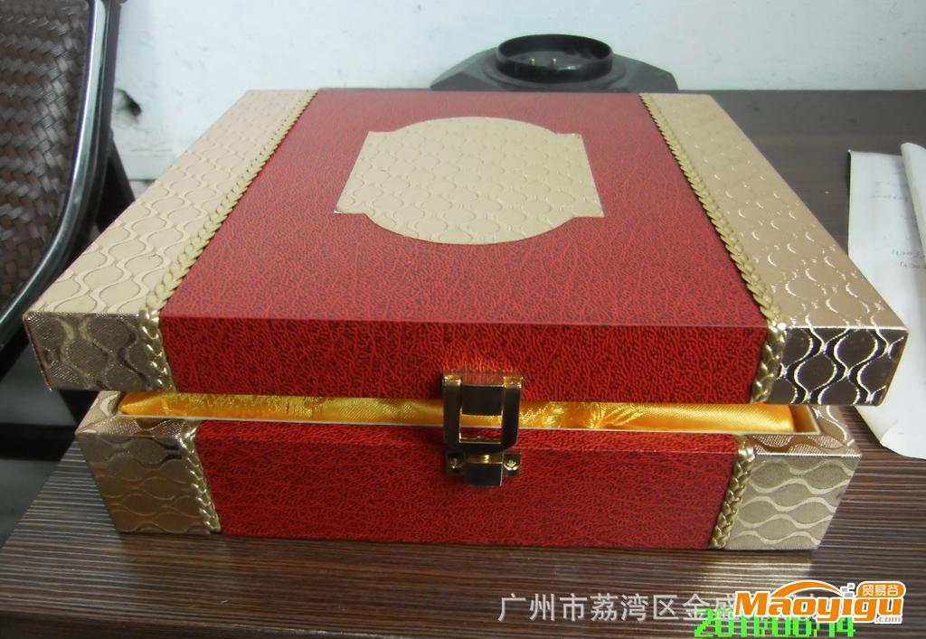 供應(yīng)嘉鴻（一條龍頭啤燙手工）加工禮品盒