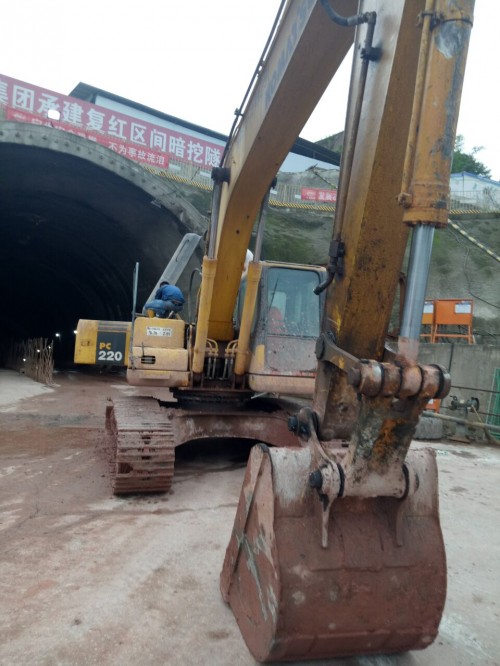 新聞：隴南市日立挖掘機(jī)維修全車動(dòng)作慢無力