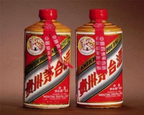 晉城回收88年鐵蓋茅臺(tái) 17年茅臺(tái)酒回收